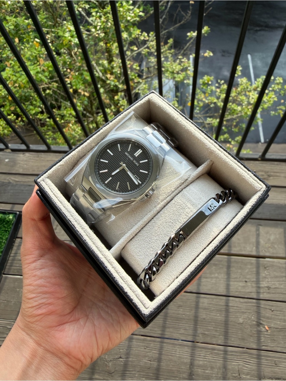 Michael Kors Oversized Callum Gunmetal-Tone Watch and Jewelry Gift Set